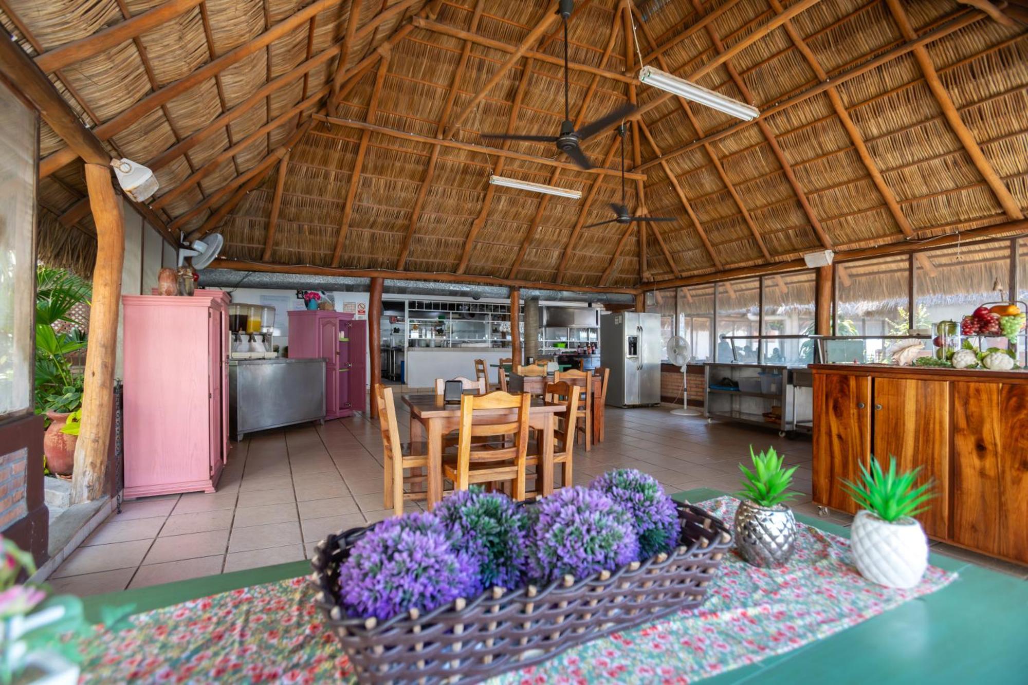 Torreblanca Beach Hotel And Suites Guayabitos - Desayuno Y Comida Incluido Rincon de Guayabitos Buitenkant foto