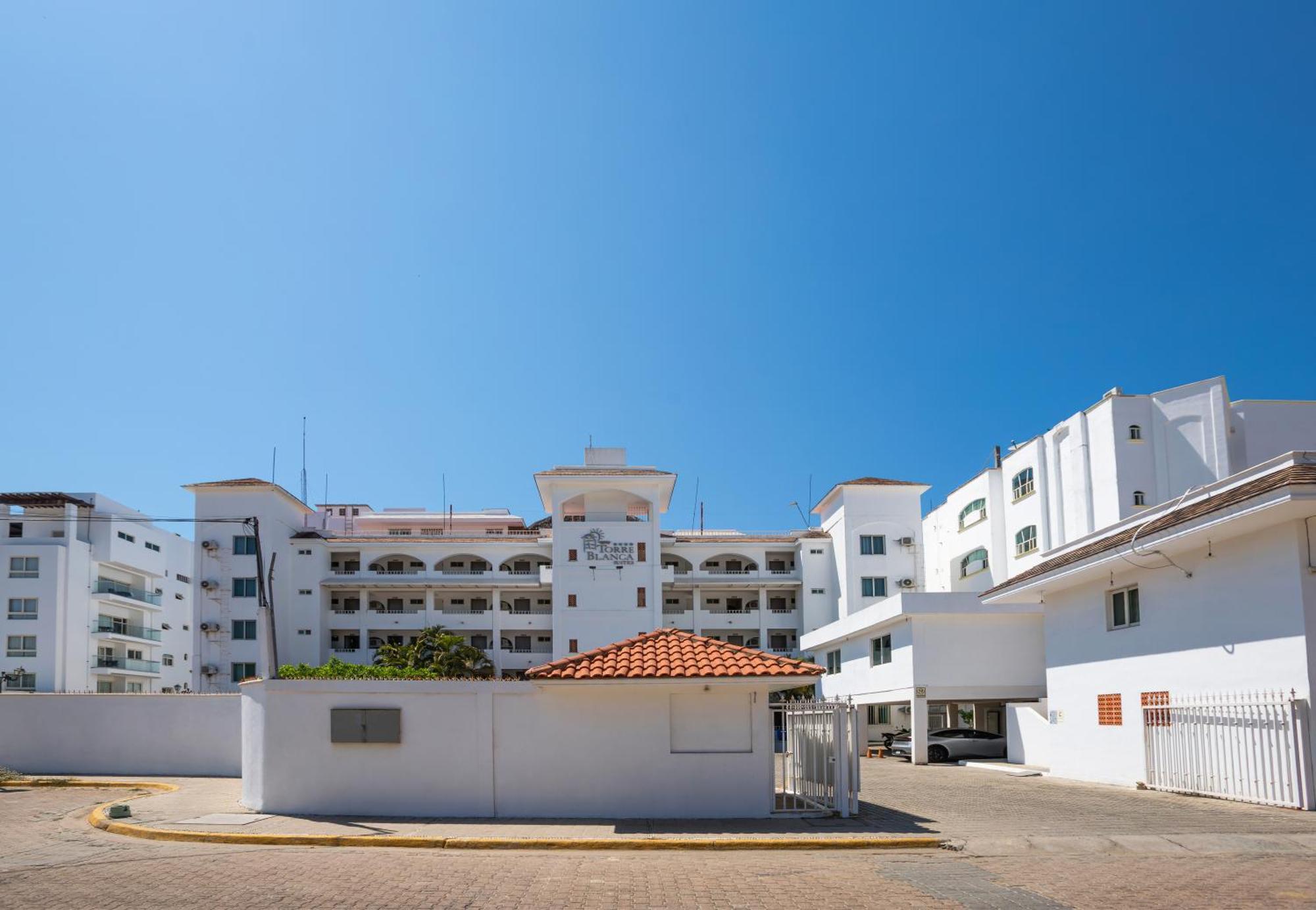 Torreblanca Beach Hotel And Suites Guayabitos - Desayuno Y Comida Incluido Rincon de Guayabitos Buitenkant foto